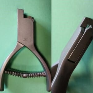 pinza-segnatacche